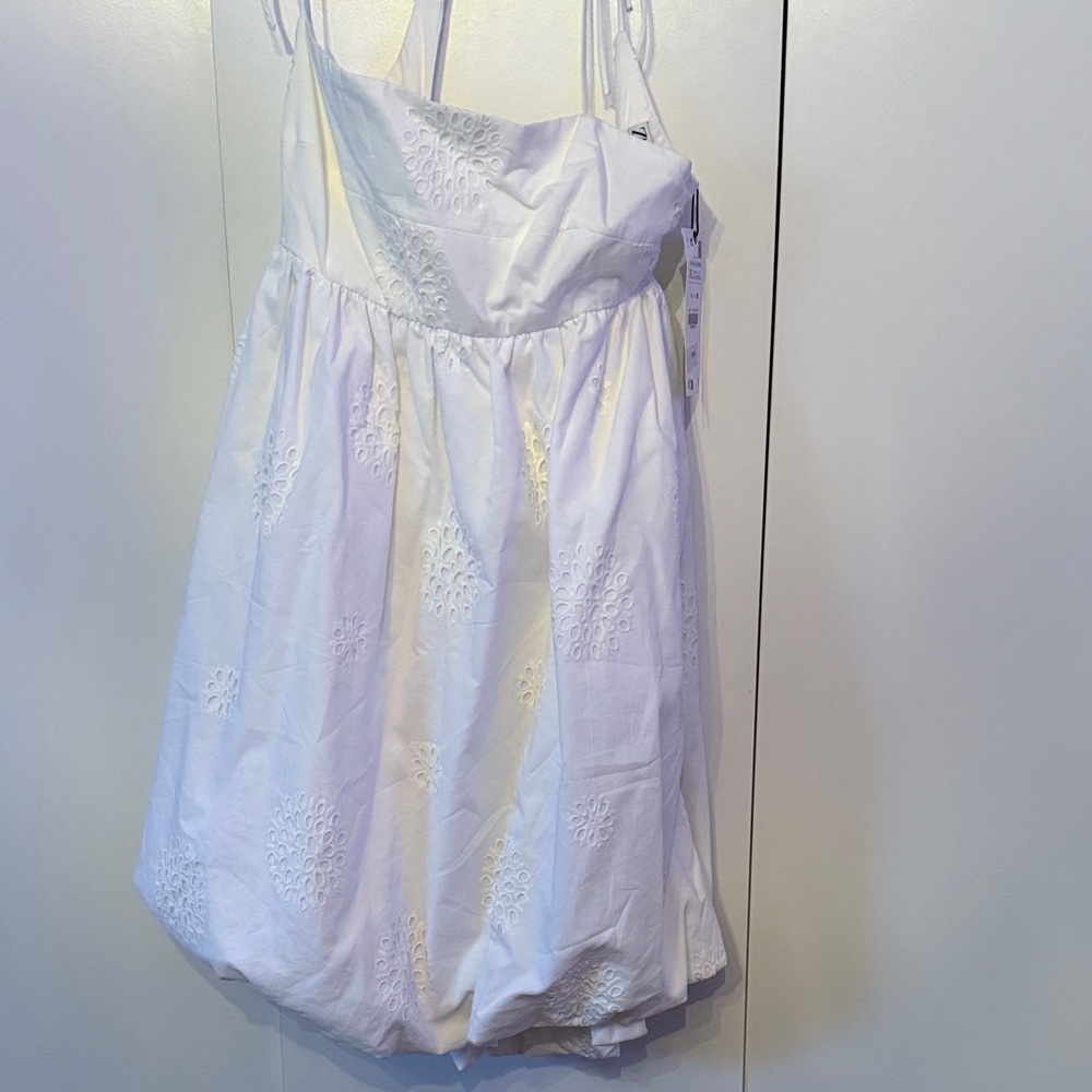Zara White Floral Embroidered Dress